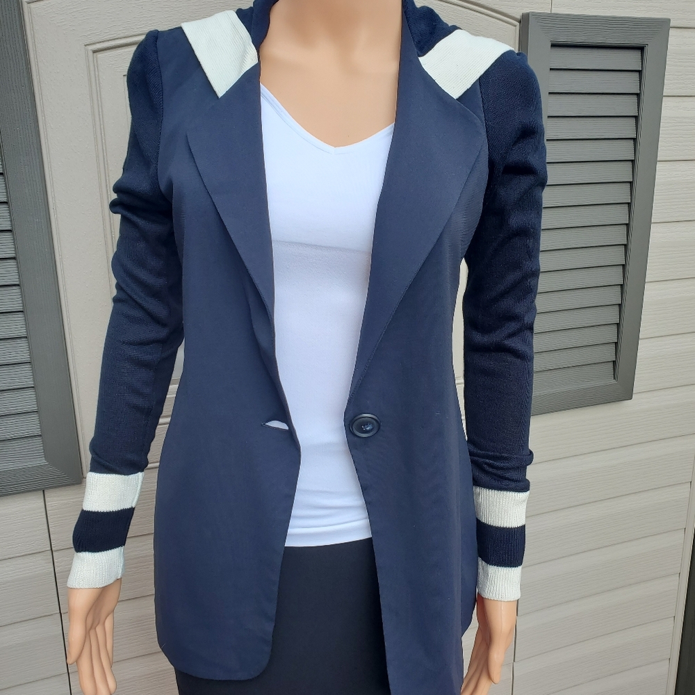 Iris Setlakwe womans top with hoodie Has Small Flaw Business Casual Size SP - Picture 1 of 12